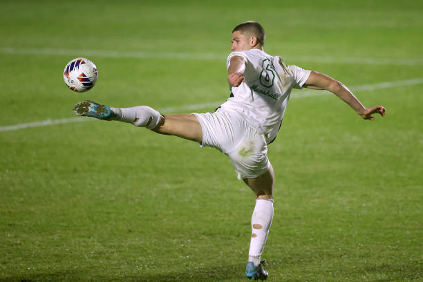 进行战术研 进行战术研